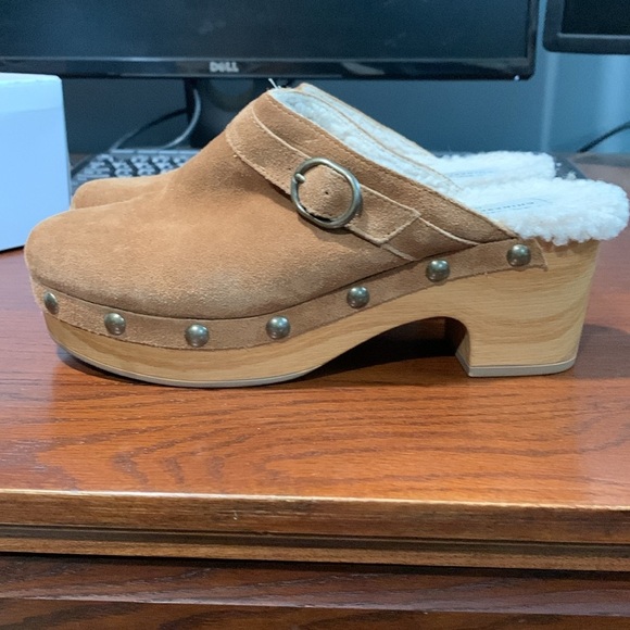 Chinese Laundry mules - Picture 2 of 4